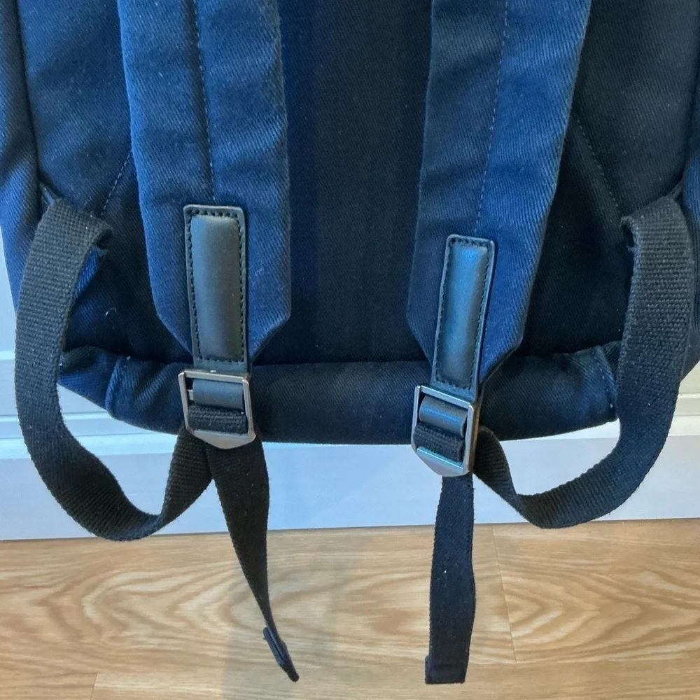 Everlane The Canvas Backpack in Navy Unisex
